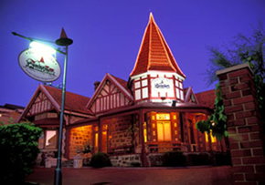 The Witchs Hat - Accommodation Batemans Bay 1