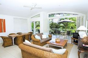 Noosa Outrigger Beach Resort - Accommodation Batemans Bay 2