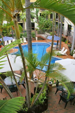 Aussie Resort Burleigh - Accommodation Batemans Bay 2