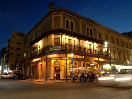Austral Hotel - Accommodation Batemans Bay 2
