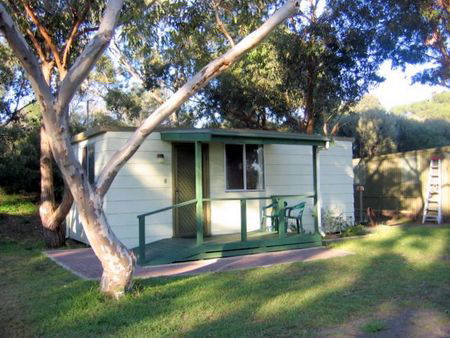 Lake Albert Caravan Park - Accommodation Batemans Bay 1