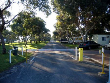 Lake Albert Caravan Park - Accommodation Batemans Bay 2