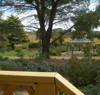 Lyndoch Hill Retreat - Accommodation Batemans Bay