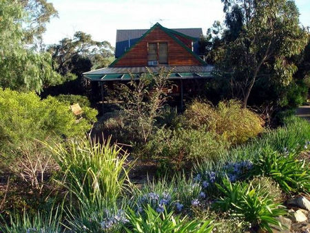 The Stumps B&B - Accommodation Batemans Bay 0