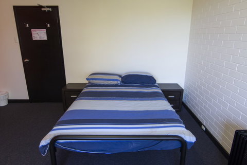 Billabong Backpackers Resort - Accommodation Batemans Bay 2