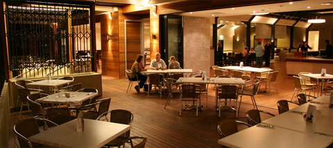 Renmark Hotel/Motel & Function Centre - Accommodation Batemans Bay 6