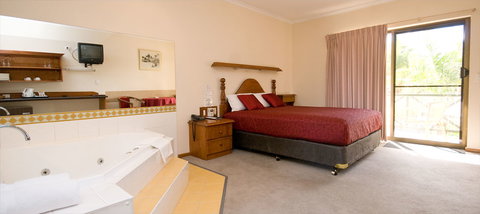 Renmark Hotel/Motel & Function Centre - Accommodation Batemans Bay 7