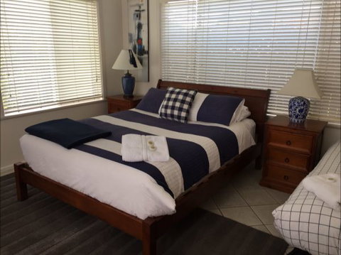 Apartments On-The-Park: March - Accommodation Batemans Bay 0