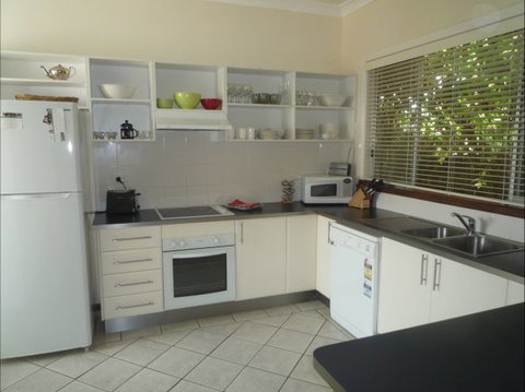 Apartments On-The-Park: March - Accommodation Batemans Bay 10
