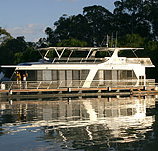 Whitewater Houseboat - Accommodation Batemans Bay
