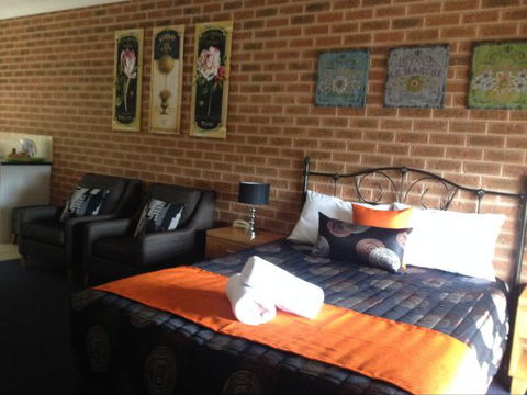 Top Of The Town Motor Inn Yackandandah - Accommodation Batemans Bay 2