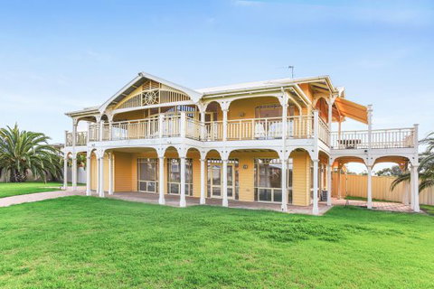 34 Janz Avenue - Accommodation Batemans Bay 0