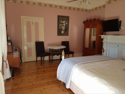 Angas Plains Wines Suites - Accommodation Batemans Bay 1