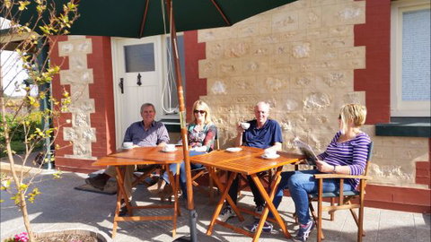 Angas Plains Wines Suites - Accommodation Batemans Bay 5