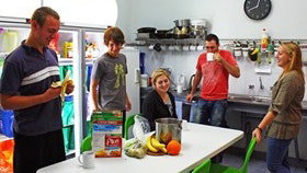 Adelaide Backpackers Inn - Accommodation Batemans Bay 0