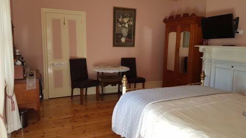 Angas Plains Wines Suites - Accommodation Batemans Bay 0