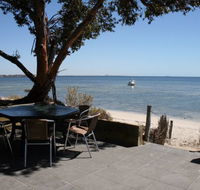 Undercurrent - Accommodation Batemans Bay
