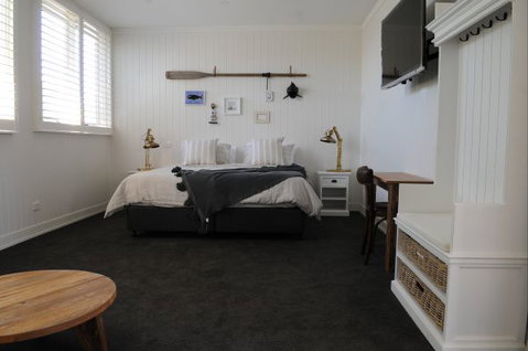 Atlantic Geelong - Accommodation Batemans Bay 0