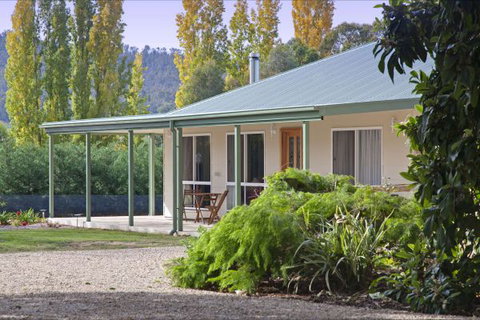 Brookfield Guesthouse - Accommodation Batemans Bay 0