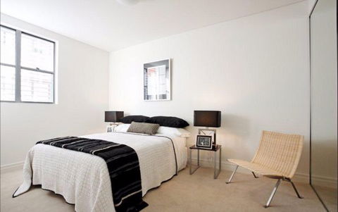 Executive Two Bedroom Unit Crows Nest - Accommodation Batemans Bay 0