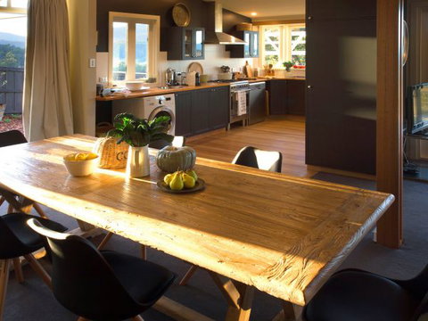 Frenchman's River - The Helmsman's House - Accommodation Batemans Bay 4