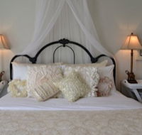 Garden Cottage B and B - Accommodation Batemans Bay