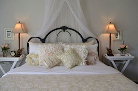 Garden Cottage B And B - Accommodation Batemans Bay 0