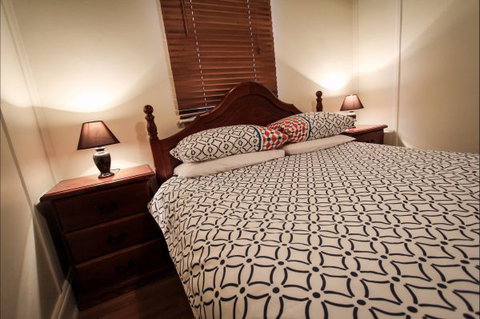 Heather's Mica Cottage - Accommodation Batemans Bay 0