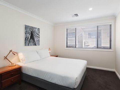 Lambton Road - Accommodation Batemans Bay 1