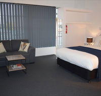 Penguin Seaside Motel - Accommodation Batemans Bay