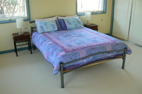 Sandy Point Beach Escape - Accommodation Batemans Bay 5