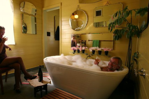 Shurdingtons Cottage - Accommodation Batemans Bay 2