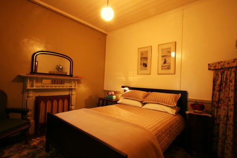 Shurdingtons Cottage - Accommodation Batemans Bay 3