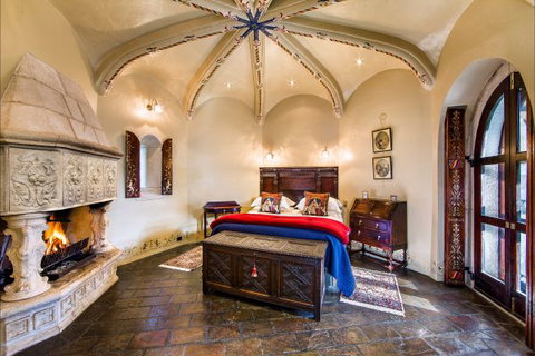 The Castle Keep B&B - Accommodation Batemans Bay 2