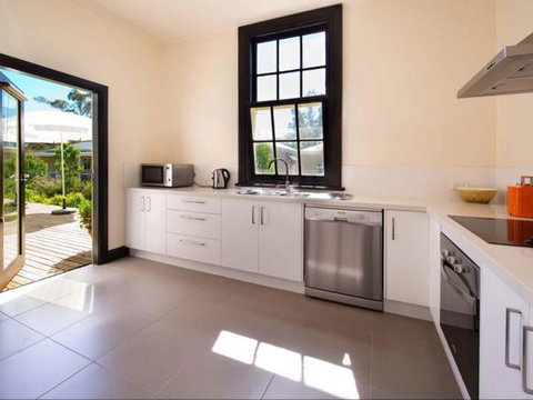 The Scout Hall - Accommodation Batemans Bay 4