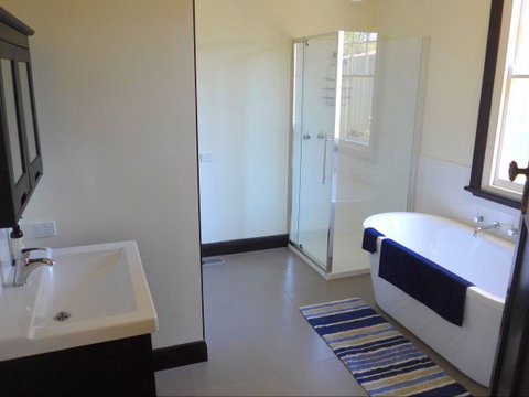 The Scout Hall - Accommodation Batemans Bay 5
