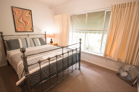 Wang Stays And Short Stops - Accommodation Batemans Bay 2