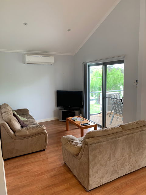21 Old Murbko Road Morgan - River Shack Rentals - Accommodation Batemans Bay 1
