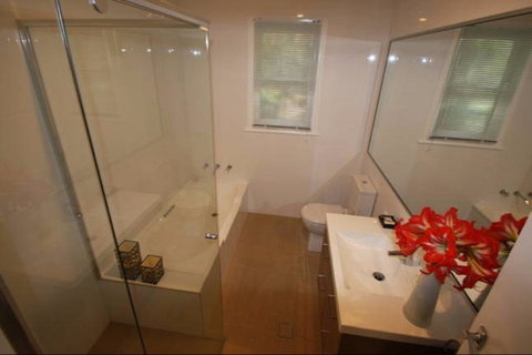 4 On Green - Accommodation Batemans Bay 1