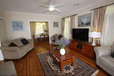 4 On Green - Accommodation Batemans Bay 2