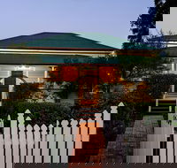 Albion Cottage - Accommodation Batemans Bay