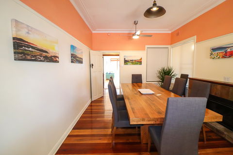 A Reflection On The Lake - Accommodation Batemans Bay 4