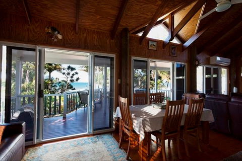 Beachfront Zilzie Holiday Home And Cottage - Accommodation Batemans Bay 2