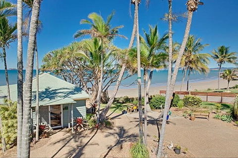 Beachfront Zilzie Holiday Home And Cottage - Accommodation Batemans Bay 4