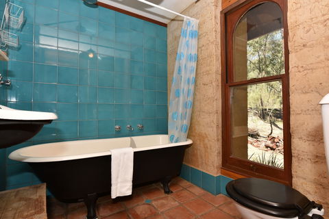 Corymbia - Accommodation Batemans Bay 2