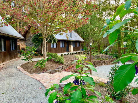 Emerald Star Cottages - Accommodation Batemans Bay 2