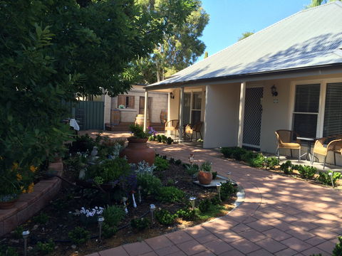 Hahndorf Oak Tree Cottages - Accommodation Batemans Bay 0