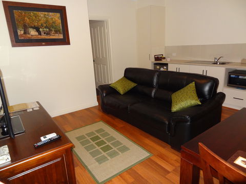 Hahndorf Oak Tree Cottages - Accommodation Batemans Bay 2