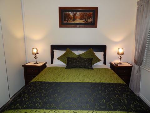 Hahndorf Oak Tree Cottages - Accommodation Batemans Bay 3