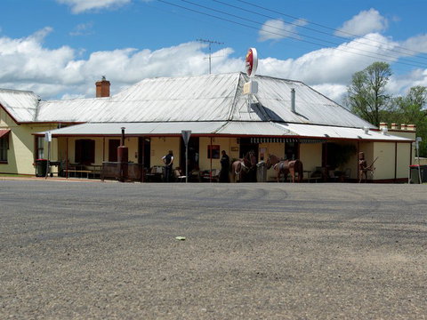 Royal Hotel Dalton - Accommodation Batemans Bay 0